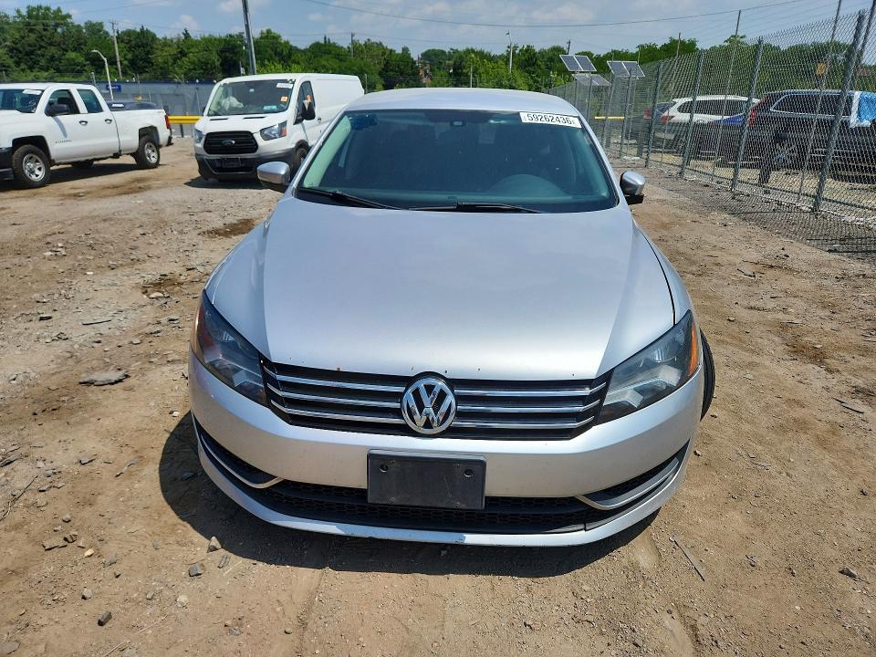 Photo 5 from auction – 2013 VOLKSWAGEN PASSAT with VIN 1VWAP7A36DC080519