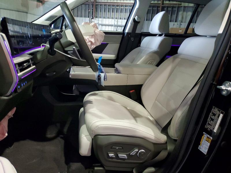 Photo 7 from auction – 2025 HYUNDAI SANTA FE with VIN 5NMP54G11SH051502