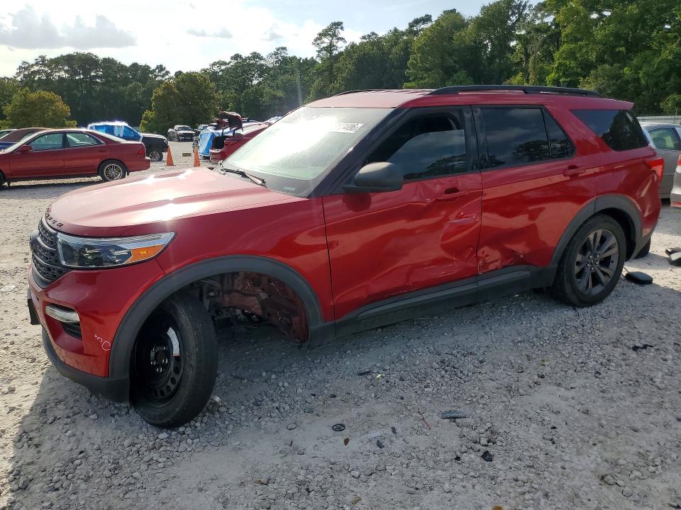FORD EXPLORER 2021 with VIN 1FMSK7DH3MGC44469 - Photo from auction