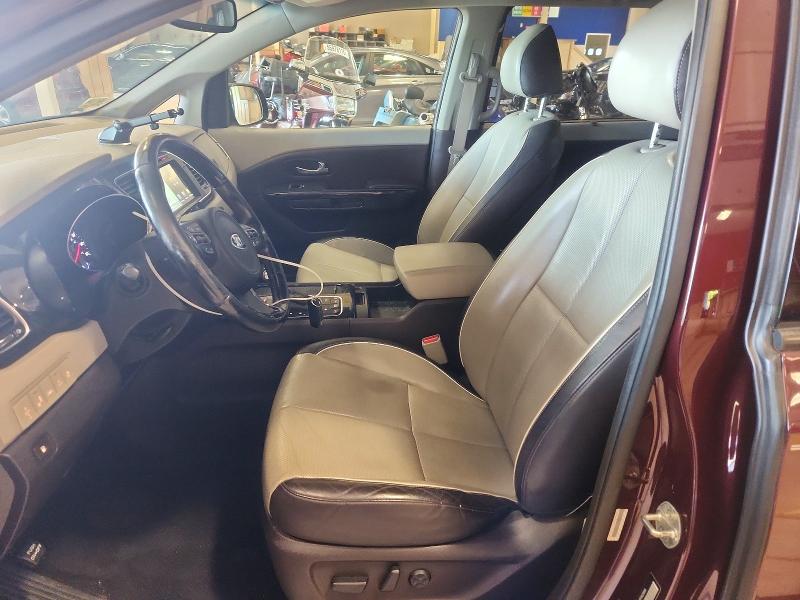 Снимка 7 от търг – 2015 KIA SEDONA с VIN KNDME5C13F6026666