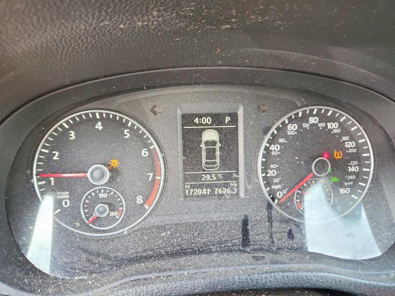 Photo 9 from auction – 2014 VOLKSWAGEN PASSAT with VIN 1VWBT7A31EC089050