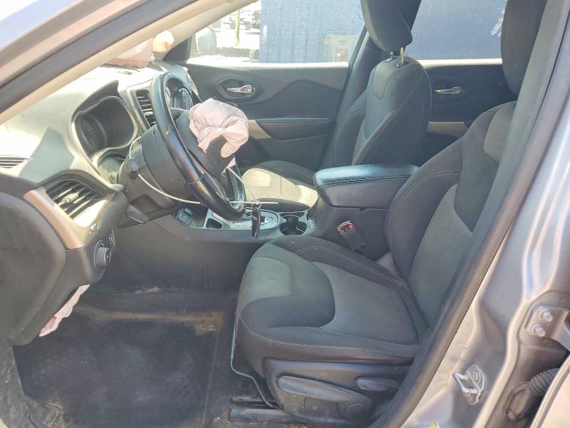 Photo 7 from auction – 2018 JEEP CHEROKEE with VIN 1C4PJLCB8JD605372
