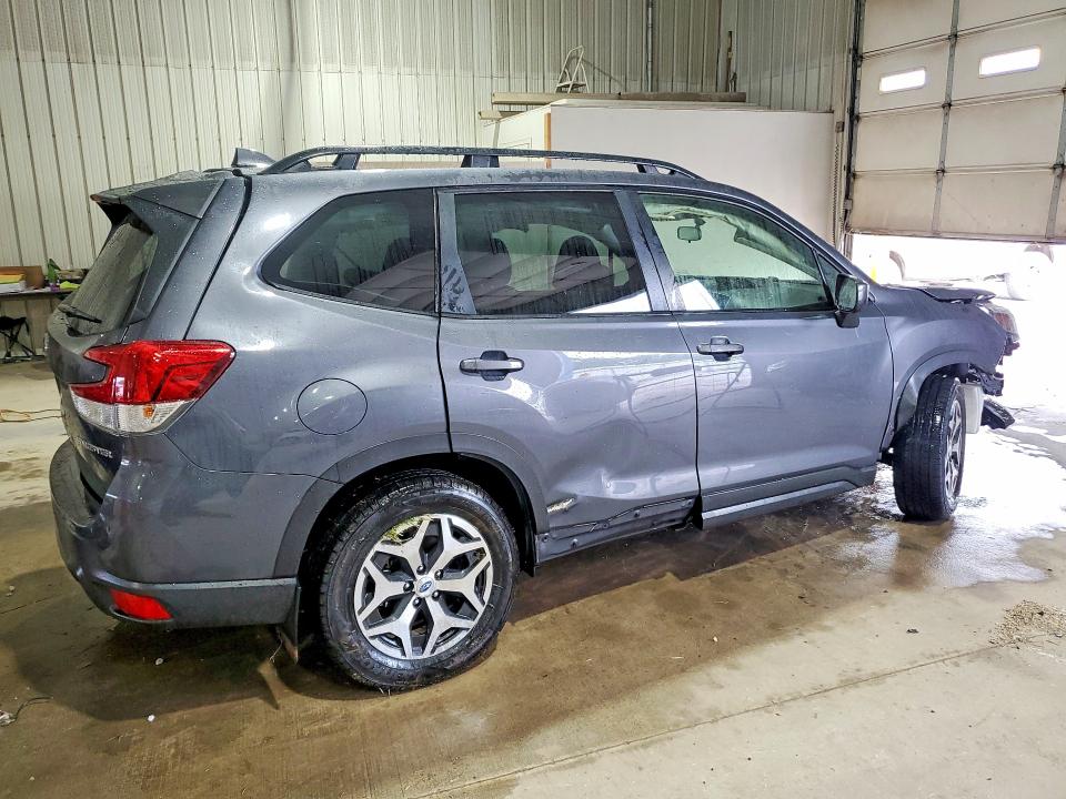 Photo 3 from auction – 2022 SUBARU FORESTER with VIN JF2SKADCXNH507706