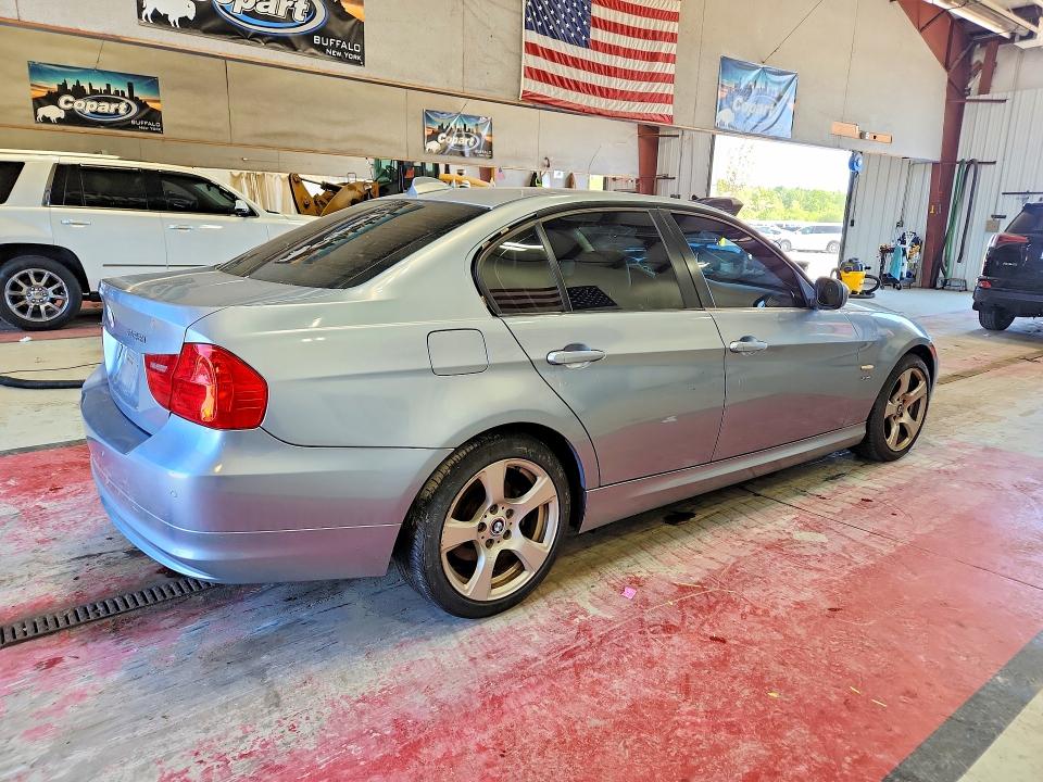 Photo 3 from auction – 2010 BMW 328 with VIN WBAPK5C54AA653503