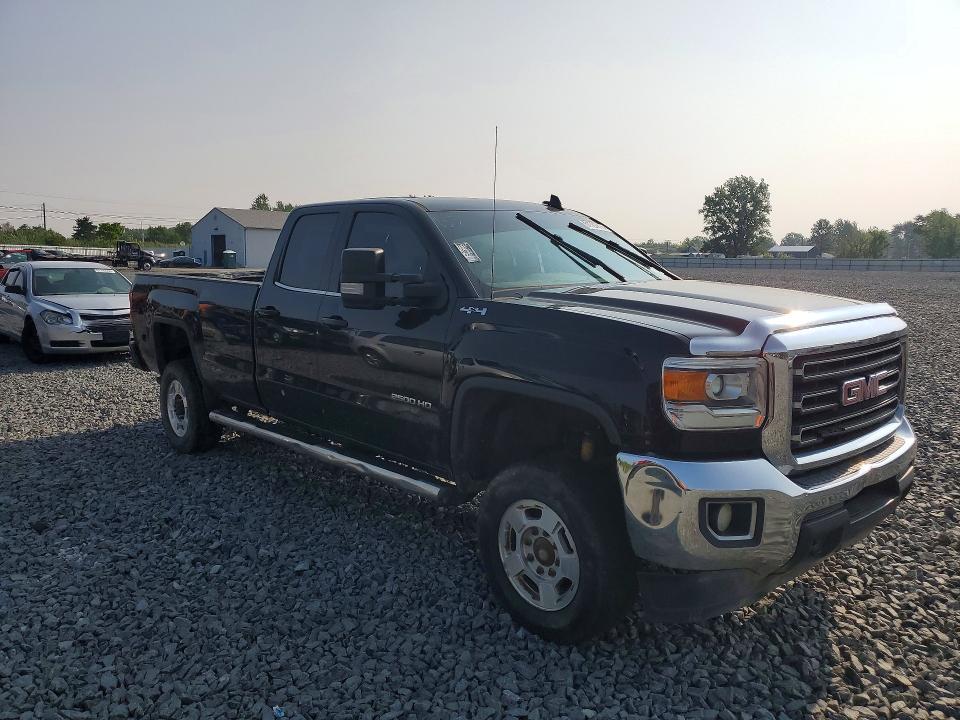 Foto 4 de la subasta – 2015 GMC SIERRA con VIN 1GT22YEG9FZ527031