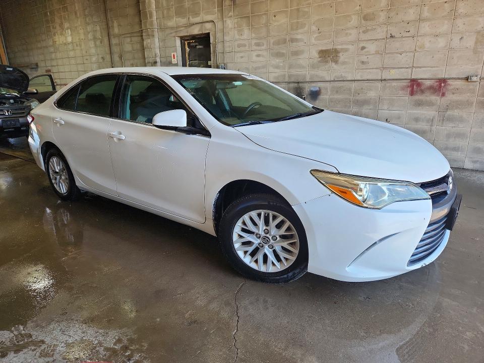 Photo 4 from auction – 2016 TOYOTA CAMRY with VIN 4T1BF1FK8GU159904