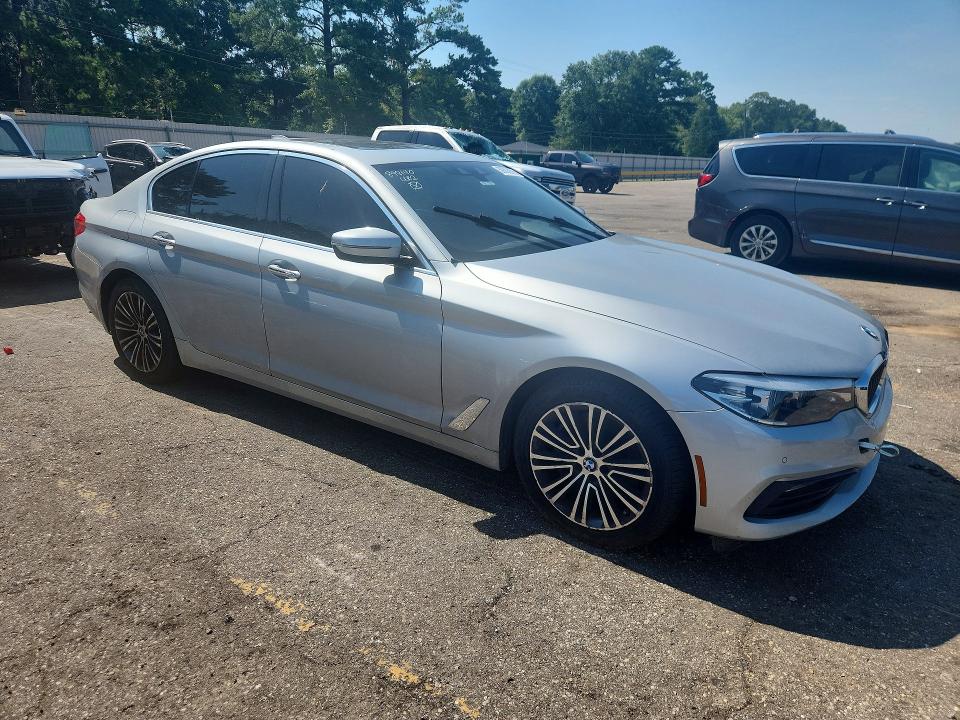 Photo 4 from auction – 2018 BMW 530 with VIN WBAJA5C55JG898140
