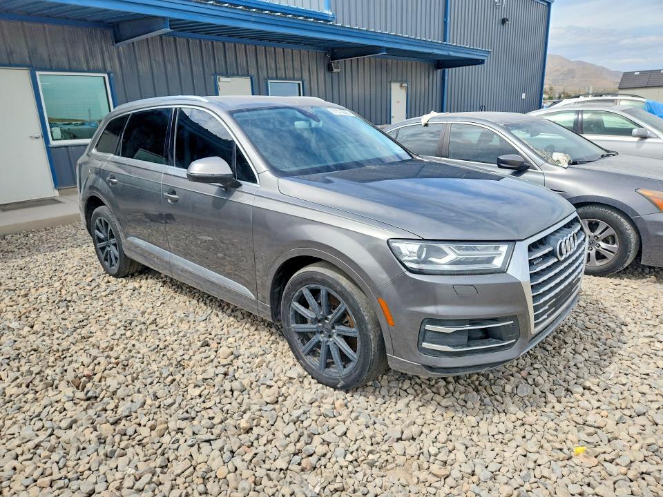 Photo 4 from auction – 2017 AUDI Q7 with VIN WA1LAAF71HD004559