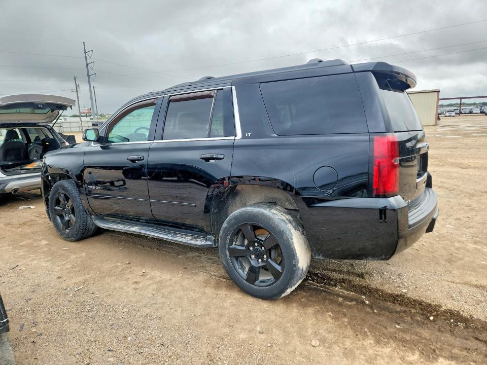 Photo 2 from auction – 2018 CHEVROLET TAHOE with VIN 1GNSCBKC8JR148632