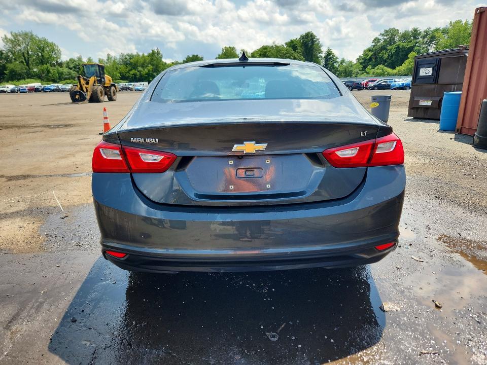 Photo 6 from auction – 2016 CHEVROLET MALIBU with VIN 1G1ZE5ST7GF261641