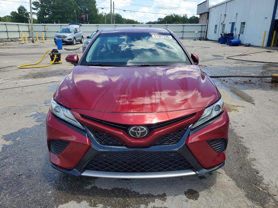 Photo 5 from auction – 2018 TOYOTA CAMRY with VIN 4T1B61HK2JU555508