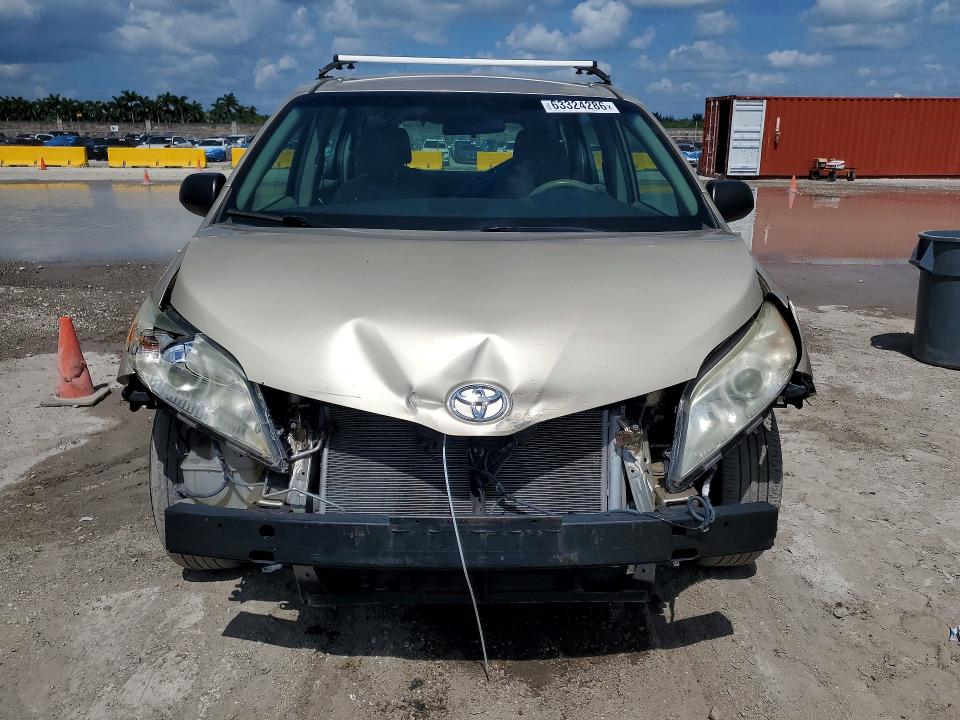 Photo 5 from auction – 2014 TOYOTA SIENNA with VIN 5TDZK3DCXES470225