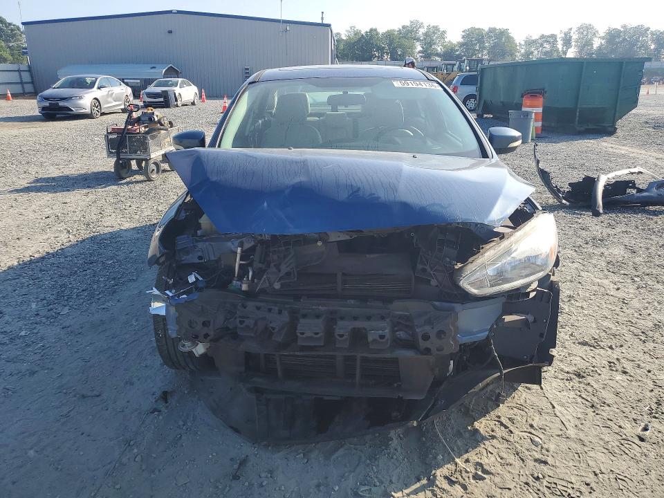 Photo 5 from auction – 2018 FORD FOCUS with VIN 1FADP3J23JL200777