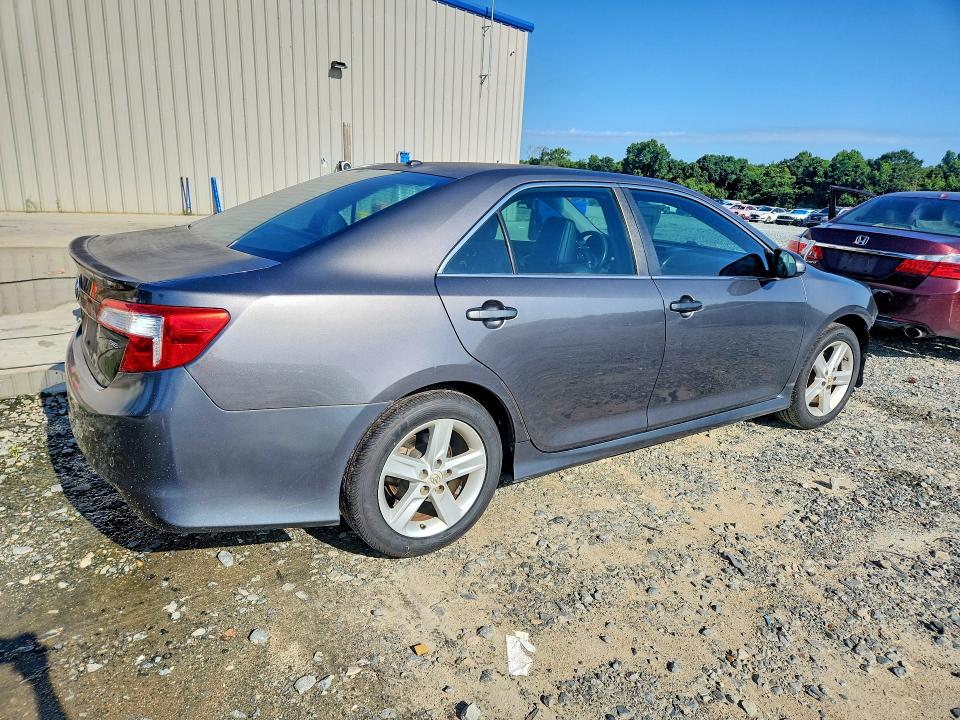 Photo 3 from auction – 2013 TOYOTA CAMRY with VIN 4T1BF1FK1DU679048
