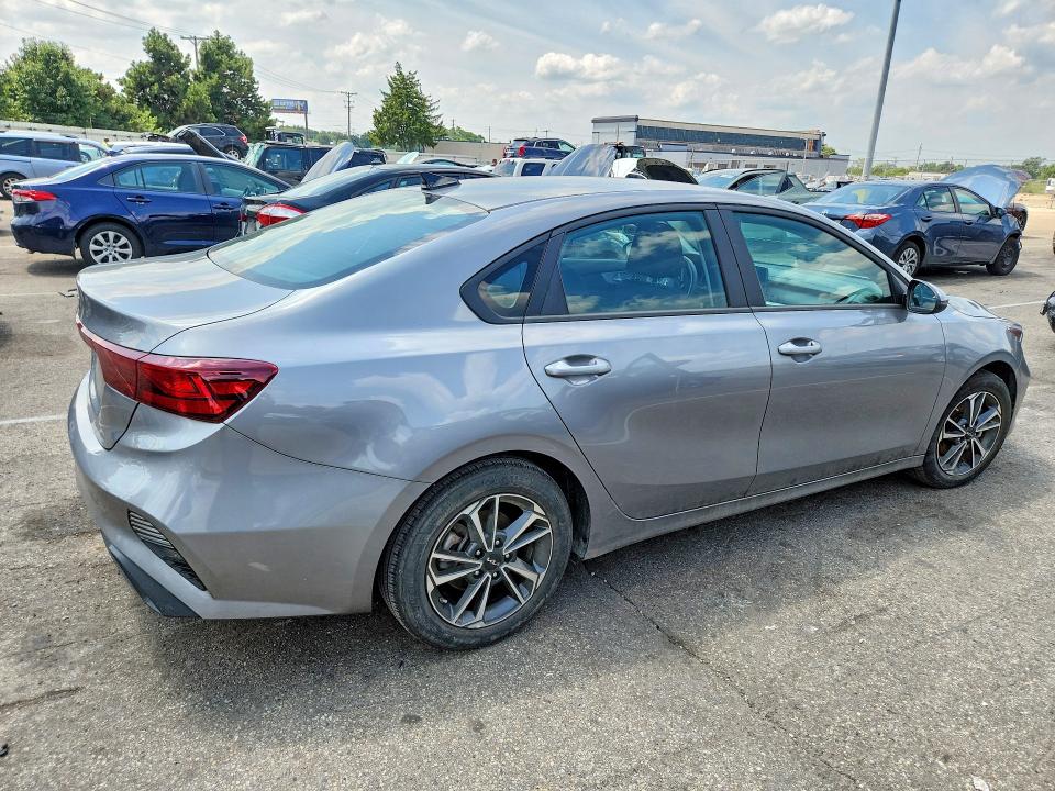 Photo 3 from auction – 2024 KIA FORTE with VIN 3KPF24AD2RE768564