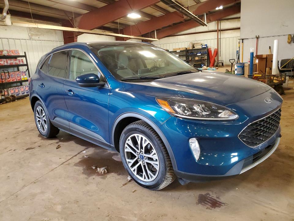Photo 4 from auction – 2020 FORD ESCAPE with VIN 1FMCU0H6XLUA74335