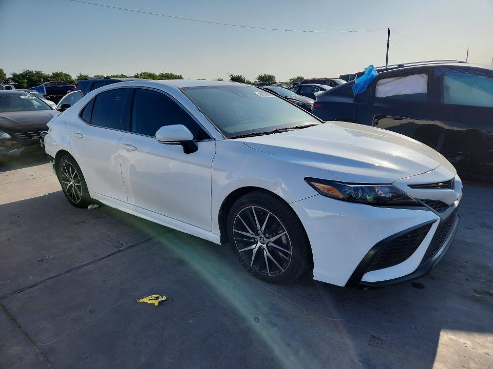 Photo 4 from auction – 2023 TOYOTA CAMRY with VIN 4T1G11AK3PU740366