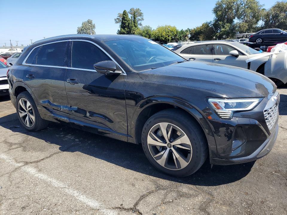 Photo 4 from auction – 2024 AUDI Q8 E-TRON with VIN WA15AAGE4RB036344