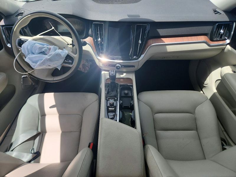 Photo 8 from auction – 2020 VOLVO S60 with VIN 7JR102FK4LG047456