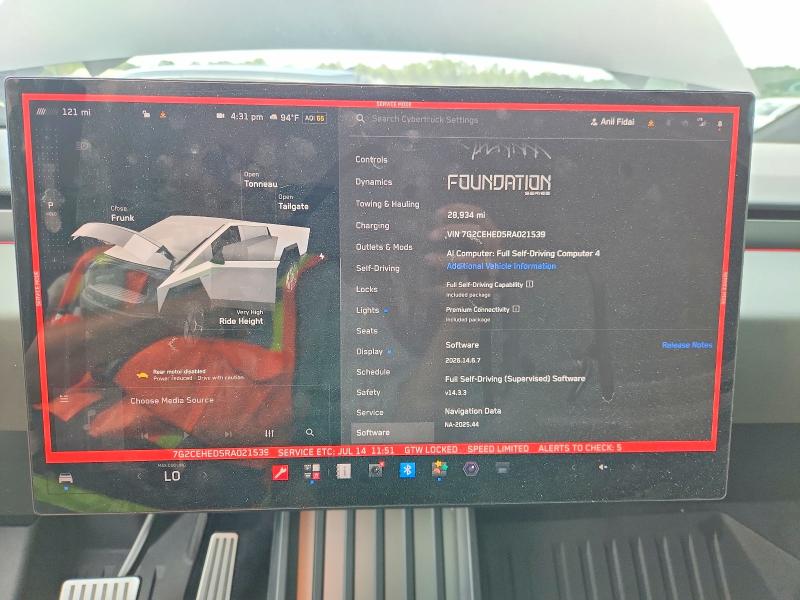 Photo 9 from auction – 2024 TESLA CYBERTRUCK with VIN 7G2CEHED5RA021539