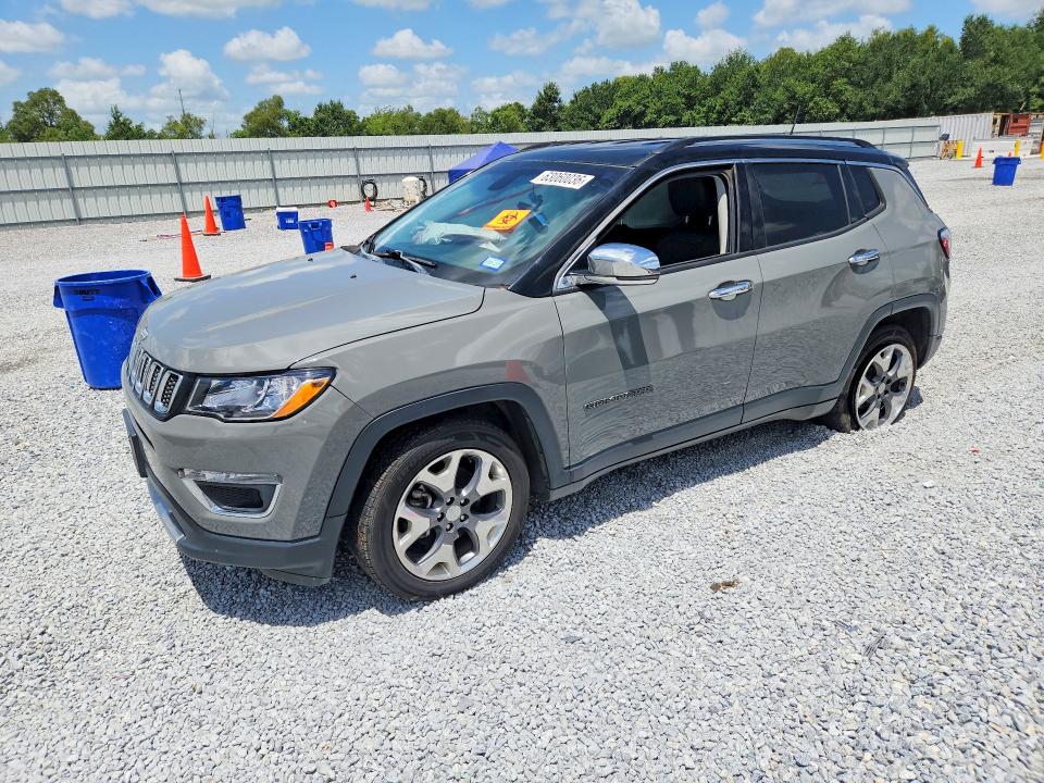 JEEP COMPASS 2019 with VIN 3C4NJCCB1KT748893 - Photo from auction