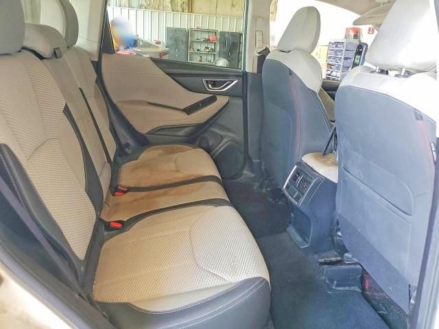 Photo 10 from auction – 2019 SUBARU FORESTER with VIN JF2SKAEC4KH465060