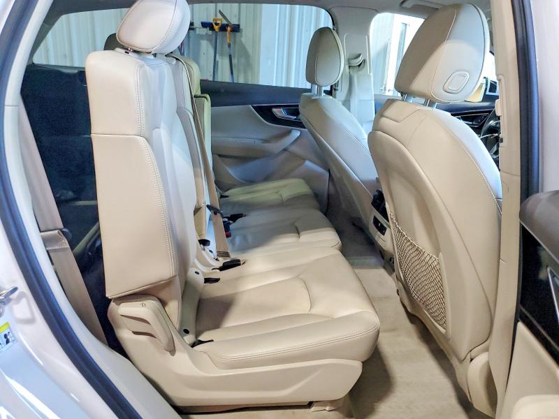 Photo 10 from auction – 2018 AUDI Q7 with VIN WA1LAAF75JD002318