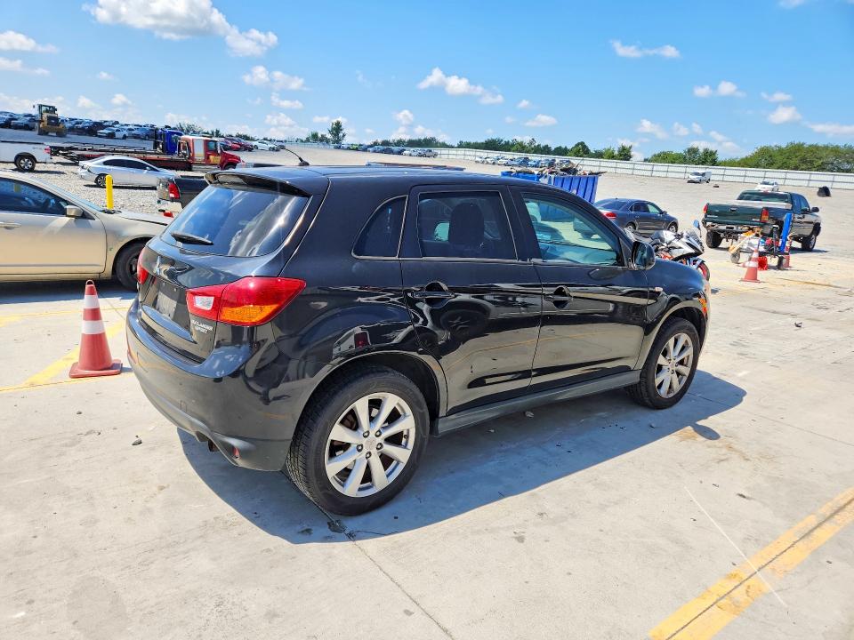 Photo 3 from auction – 2015 MITSUBISHI OUTLANDER SPORT with VIN 4A4AP3AUXFE011997
