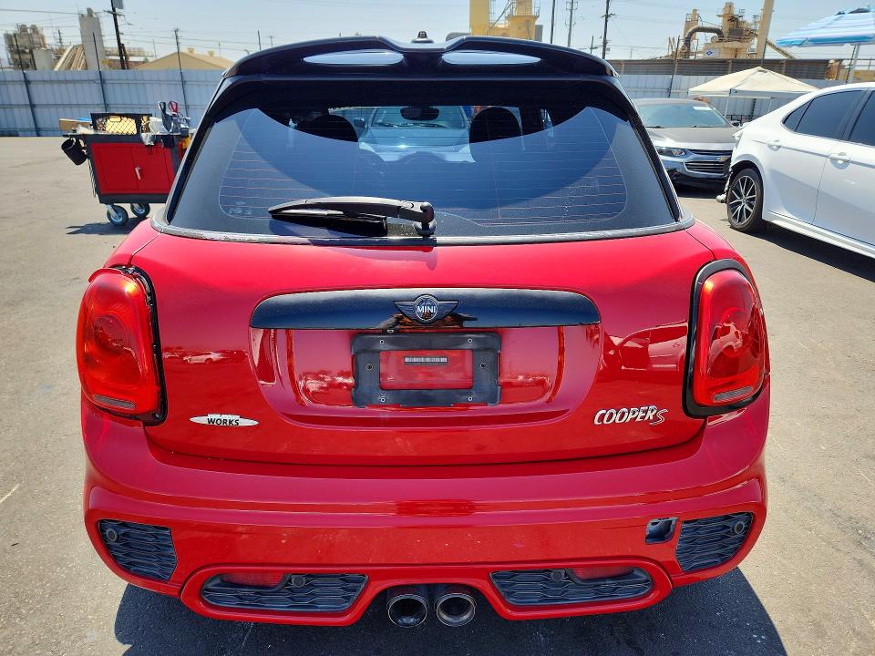 Photo 6 from auction – 2017 MINI COOPER with VIN WMWXU3C59H2D31817