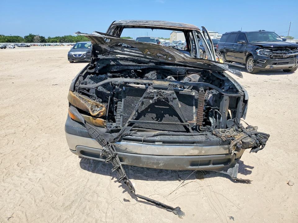 Photo 5 from auction – 2001 CHEVROLET SILVERADO with VIN 2GCEC19VX11321292
