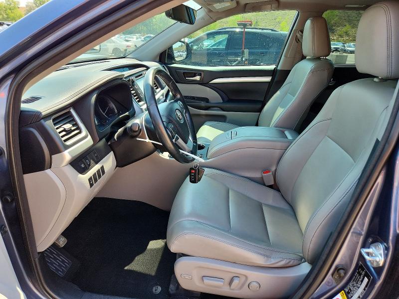 Photo 7 from auction – 2018 TOYOTA HIGHLANDER with VIN 5TDJZRFH2JS864526