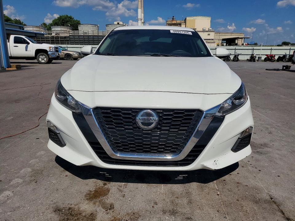 Photo 5 from auction – 2020 NISSAN ALTIMA with VIN 1N4BL4BV3LC182589