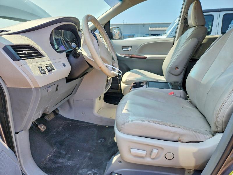 Photo 7 from auction – 2014 TOYOTA SIENNA with VIN 5TDYK3DC7ES450607