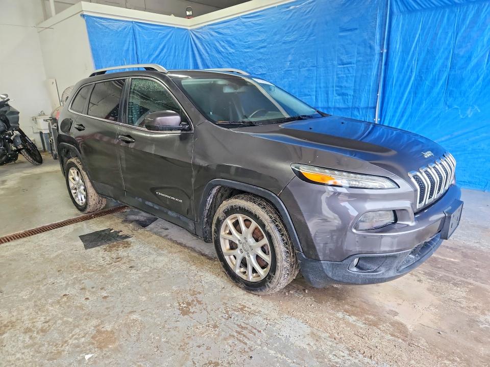 Photo 4 from auction – 2016 JEEP CHEROKEE with VIN 1C4PJLCB0GW195793