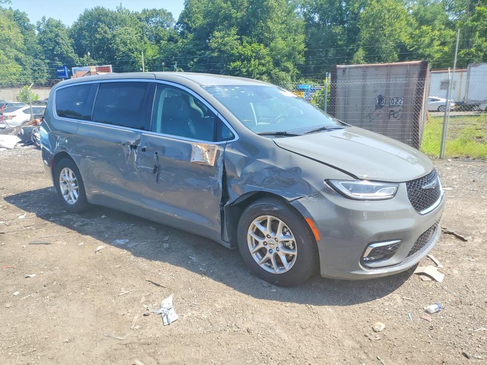 Photo 4 from auction – 2023 CHRYSLER PACIFICA with VIN 2C4RC1BG6PR531024