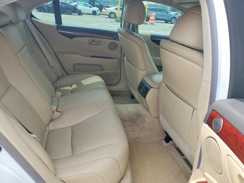 Photo 10 from auction – 2008 LEXUS LS with VIN JTHBL46F585061960