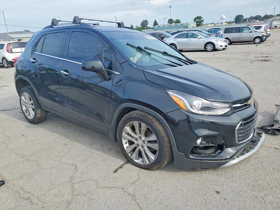 Photo 4 from auction – 2019 CHEVROLET TRAX with VIN 3GNCJRSB8KL155356