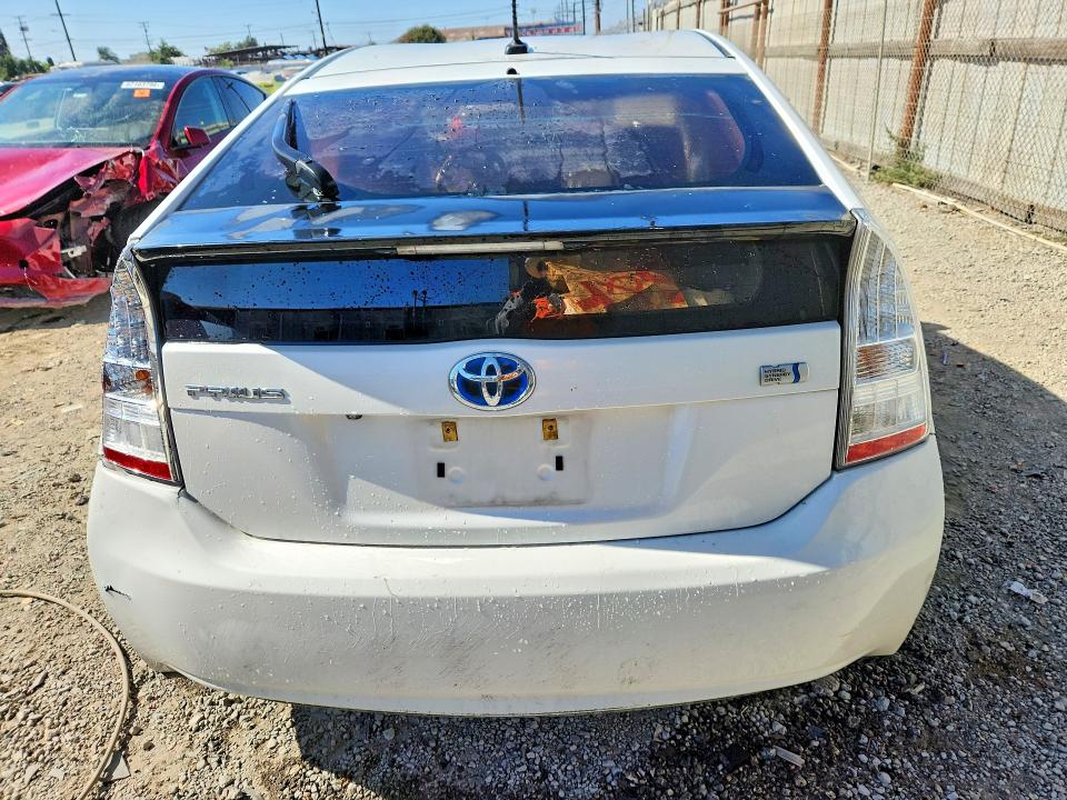 Photo 6 from auction – 2011 TOYOTA PRIUS with VIN JTDKN3DU1B5317395