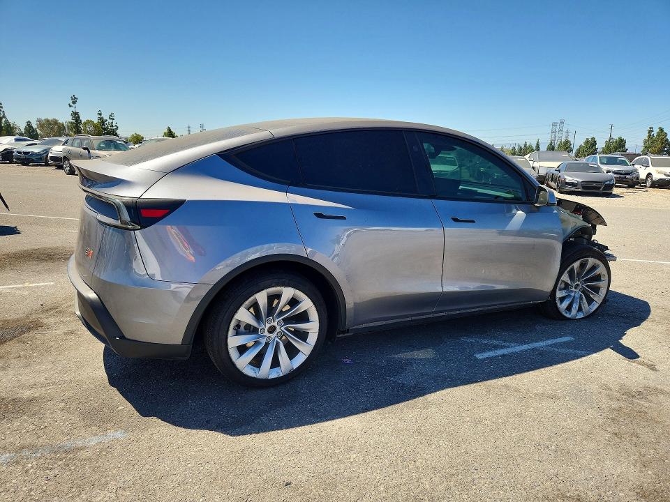 Photo 3 from auction – 2026 TESLA MODEL Y with VIN 7SAYGDEE5TF329439