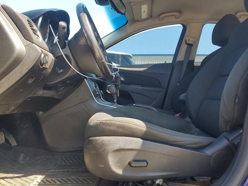 Photo 7 from auction – 2012 CHEVROLET CRUZE with VIN 1G1PF5SC9C7170010