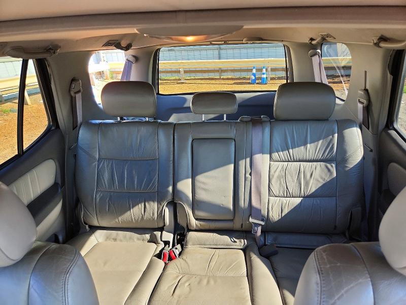 Photo 10 from auction – 2001 TOYOTA SEQUOIA with VIN 5TDBT48A41S044943