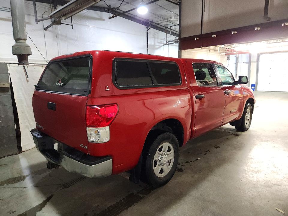 Photo 3 from auction – 2013 TOYOTA TUNDRA with VIN 5TFDM5F13DX048012