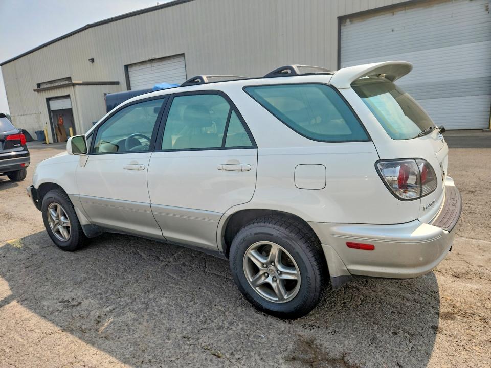Photo 2 from auction – 2001 LEXUS RX with VIN JTJHF10U910166851