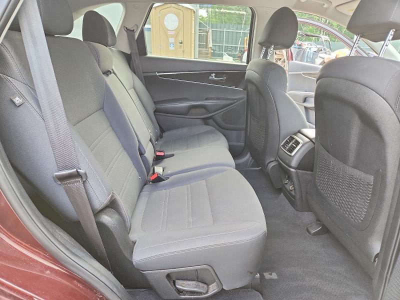 Photo 11 from auction – 2019 KIA SORENTO with VIN 5XYPGDA31KG565462