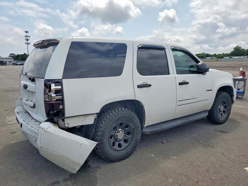 Photo 3 from auction – 2013 CHEVROLET TAHOE with VIN 1GNLC2E06DR174866