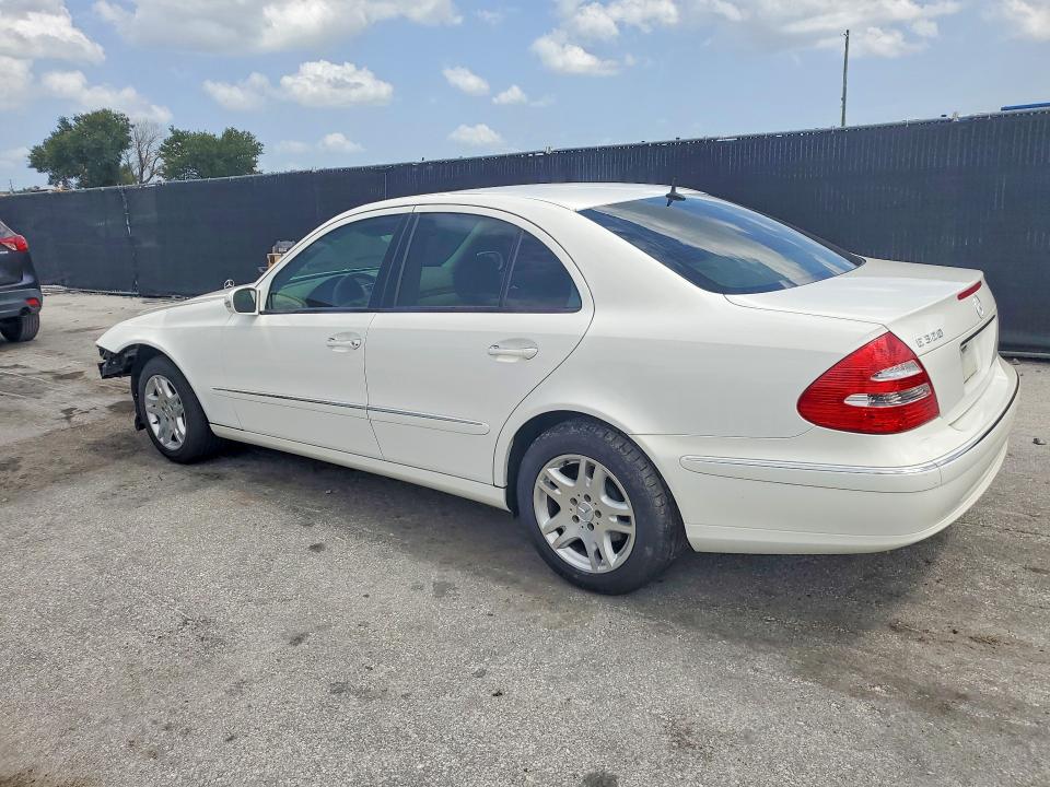 Photo 2 from auction – 2003 MERCEDES-BENZ E with VIN WDBUF65J53X110492