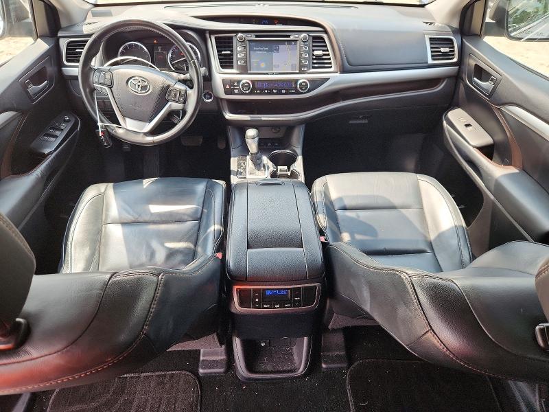 Фото 8 с аукциона – 2015 TOYOTA HIGHLANDER с VIN 5TDJKRFH4FS182209