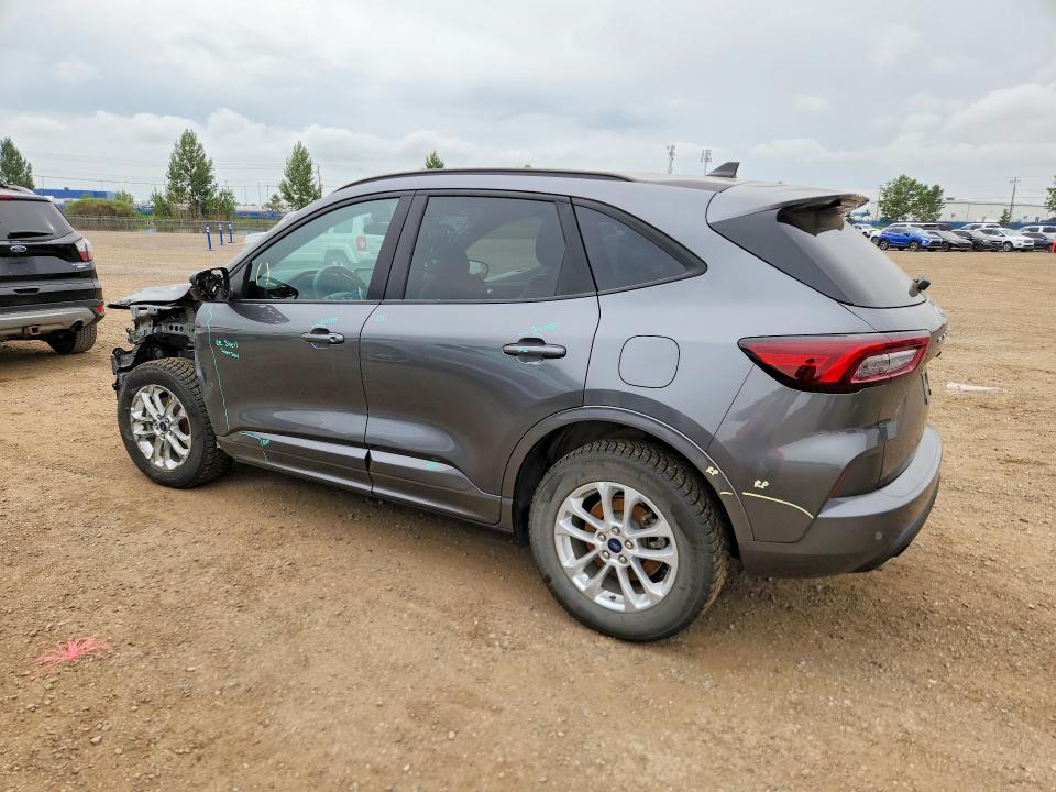 Photo 2 from auction – 2023 FORD ESCAPE with VIN 1FMCU9NA3PUA32639