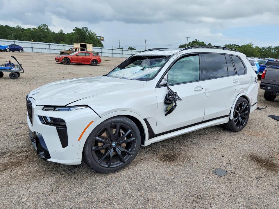 2025 BMW X7