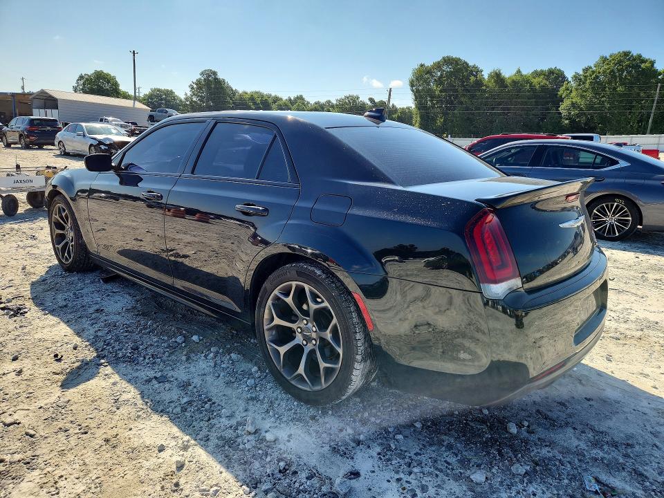 Photo 2 from auction – 2017 CHRYSLER 300 with VIN 2C3CCABGXHH603635